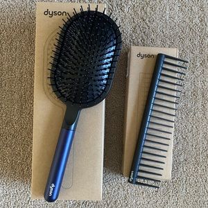 NEW DYSON detangling comb and paddle hair brush